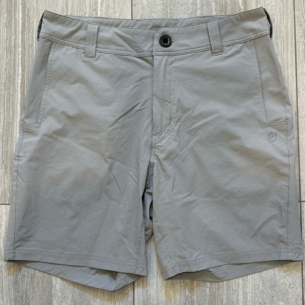 Born Primitive Traverse Short